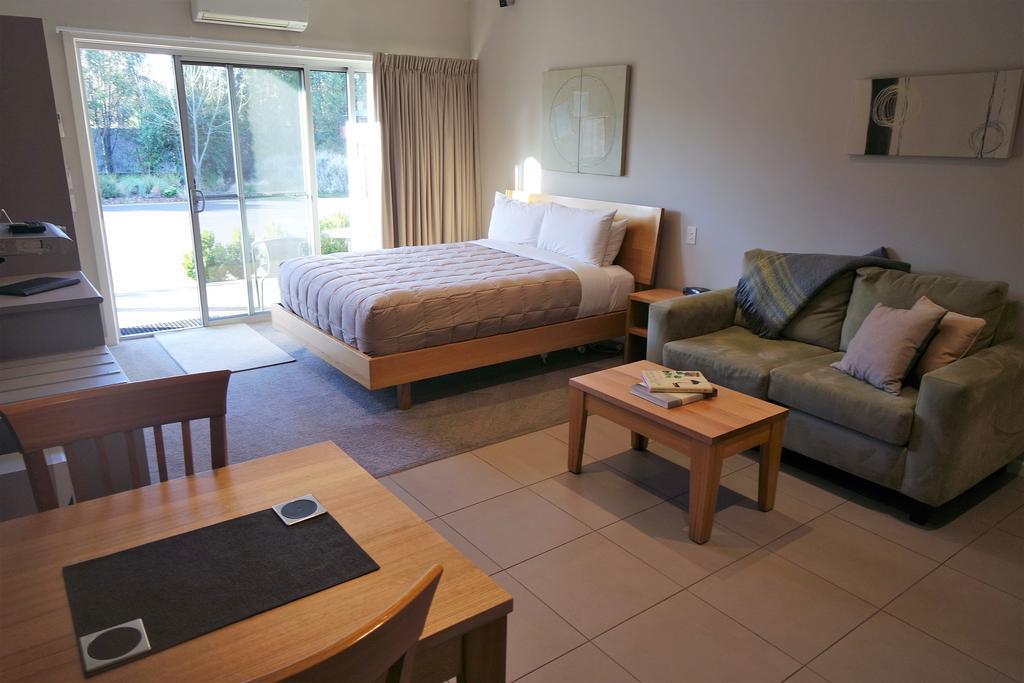 อะ มัสต์ แอต คูนาวาร์รา อพาร์ตเมนต์ Aparthotel เพโนลา ภายนอก รูปภาพ