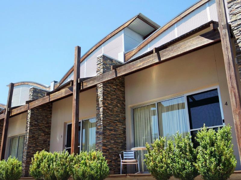 อะ มัสต์ แอต คูนาวาร์รา อพาร์ตเมนต์ Aparthotel เพโนลา ภายนอก รูปภาพ